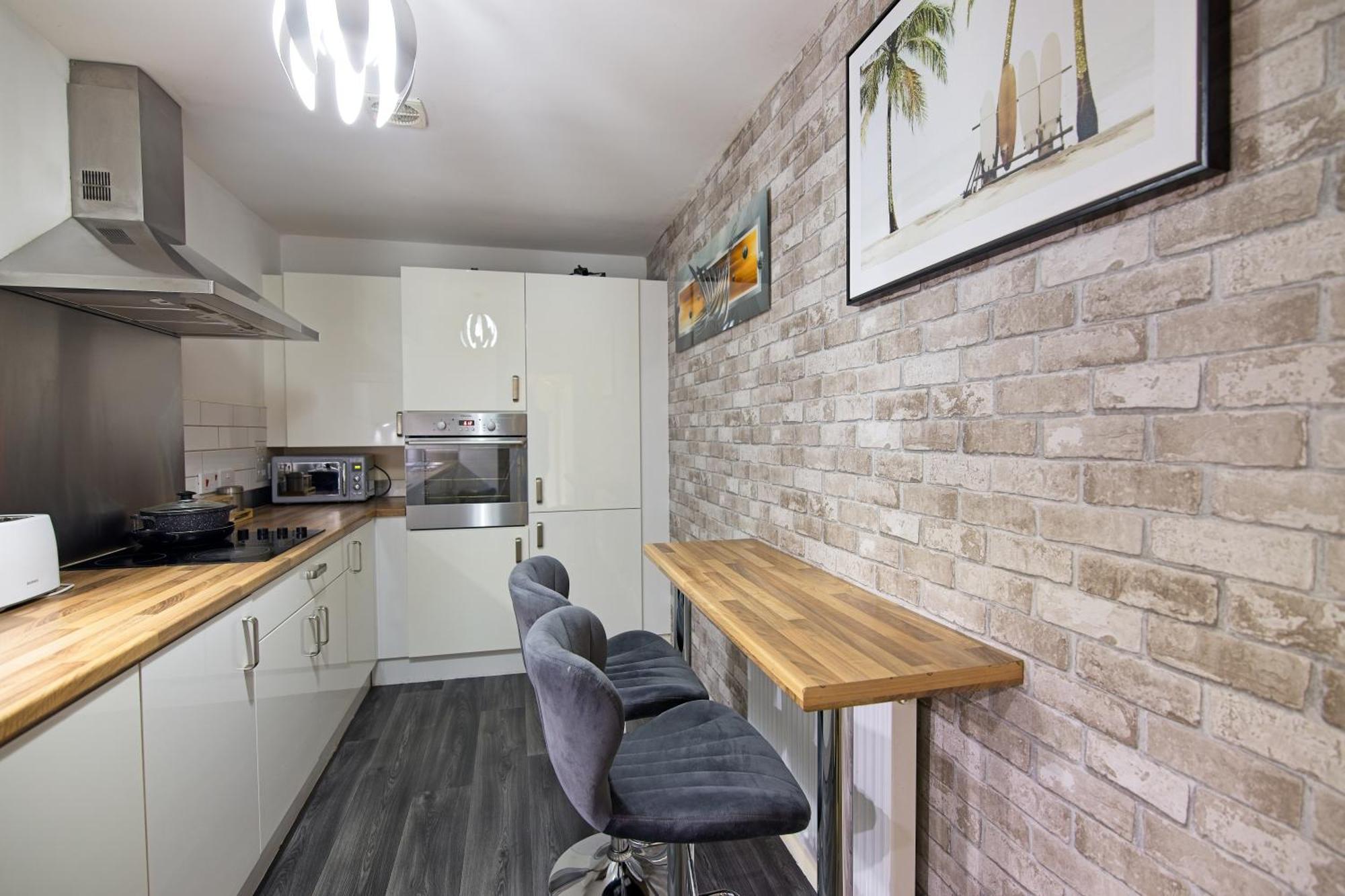 Five Star Rated Condo Manchester Extérieur photo